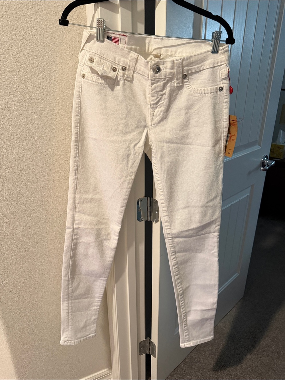 True Religion Women's White Skinny Jeans - Classic Five-Pocket